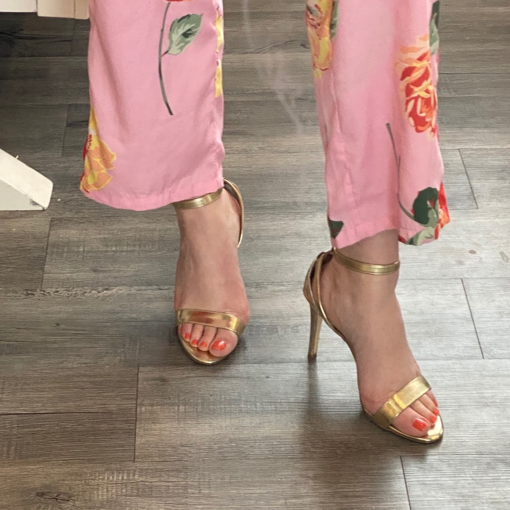 Gianni Bini Gold Sandals Heels